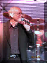 2011_1_6PaulVocalOpry.jpg (43507 bytes)